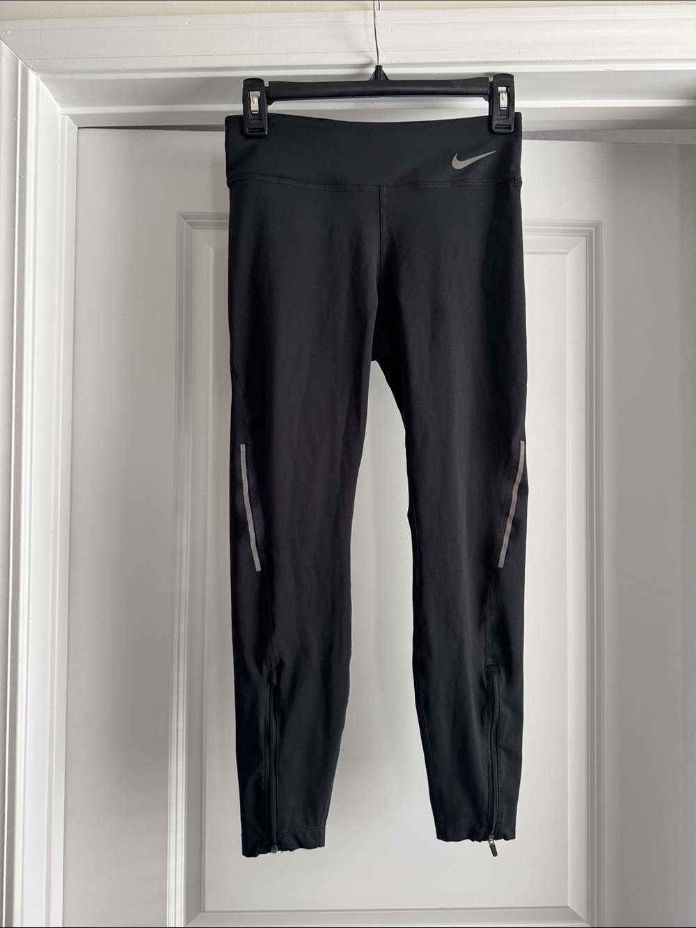 Nike Running Leggings - Size Medium